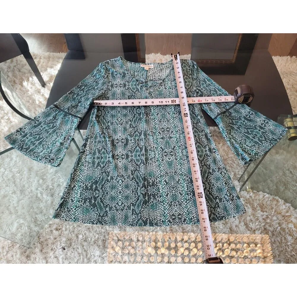 Dana Buchman Women's Green Polyester V-Neck Long Sleeve Top Blouse Size Small - Image 11