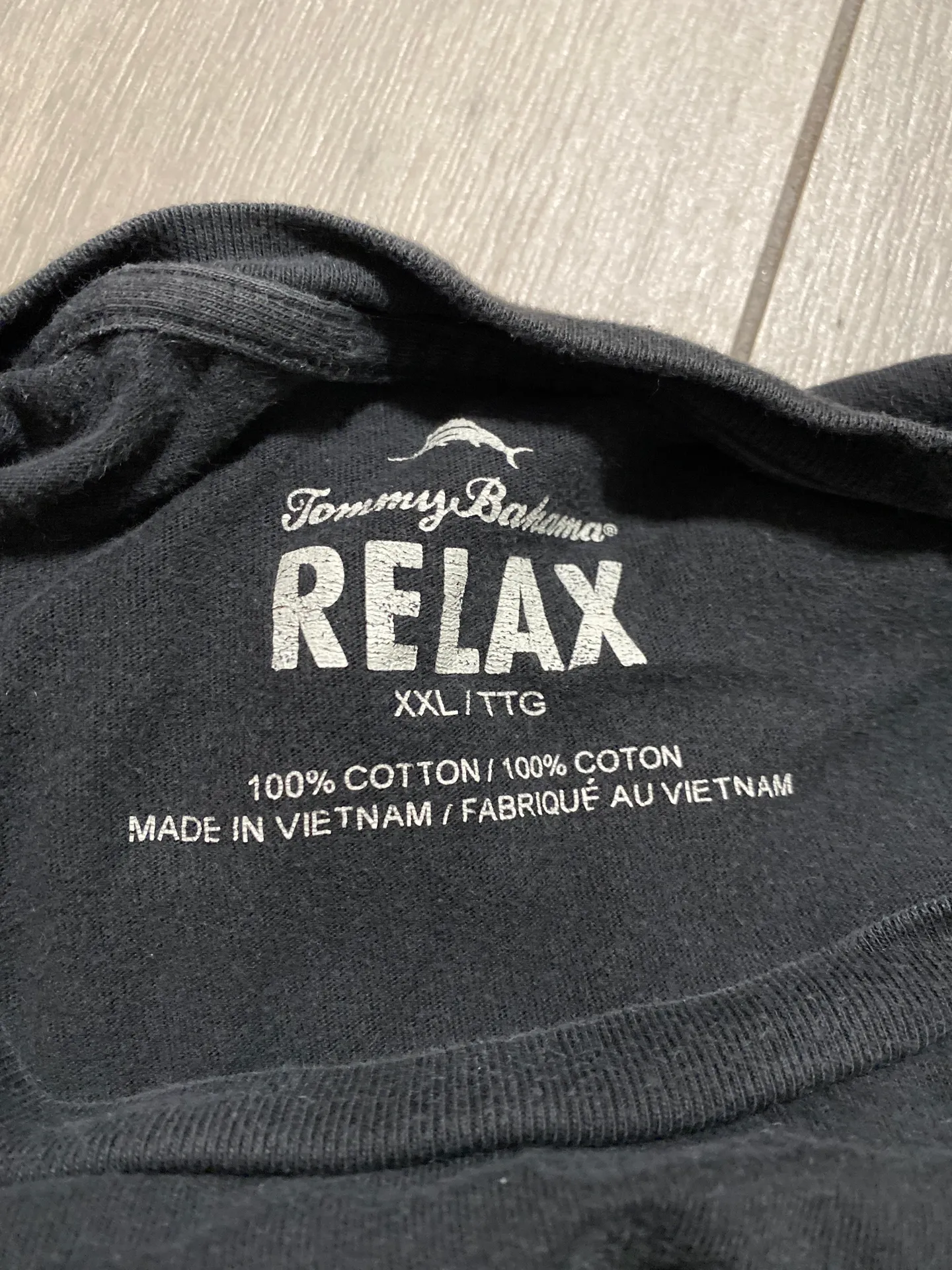 Tommy Bahama Oversized Tee - Image 4