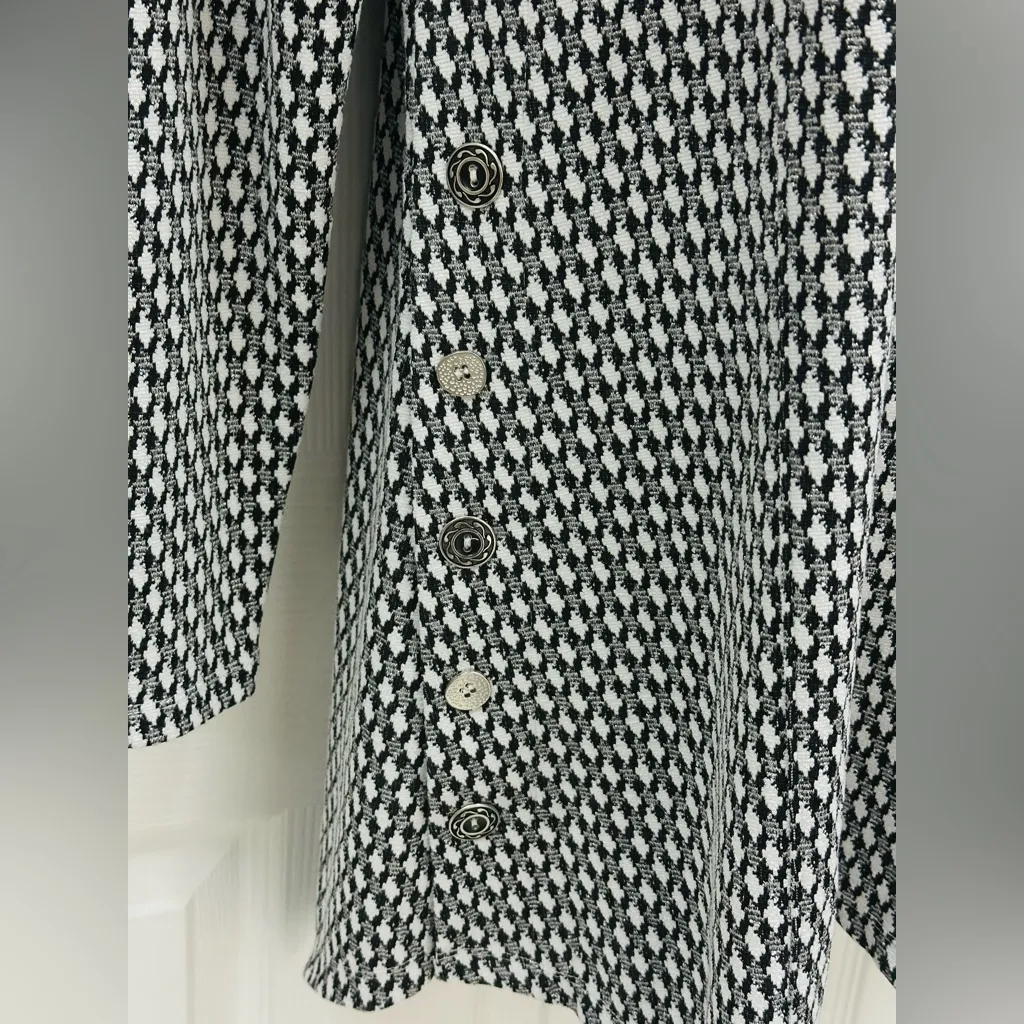 Peck & Peck Women's Shift Dress Size M Black, White & Silver High Low Hem New! - Image 4