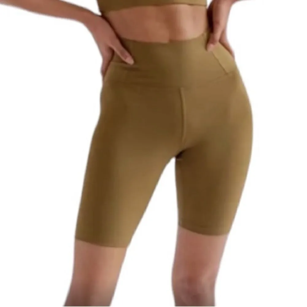 Girlfriend Collective high-waisted bike shorts in khaki green XS - Image 2