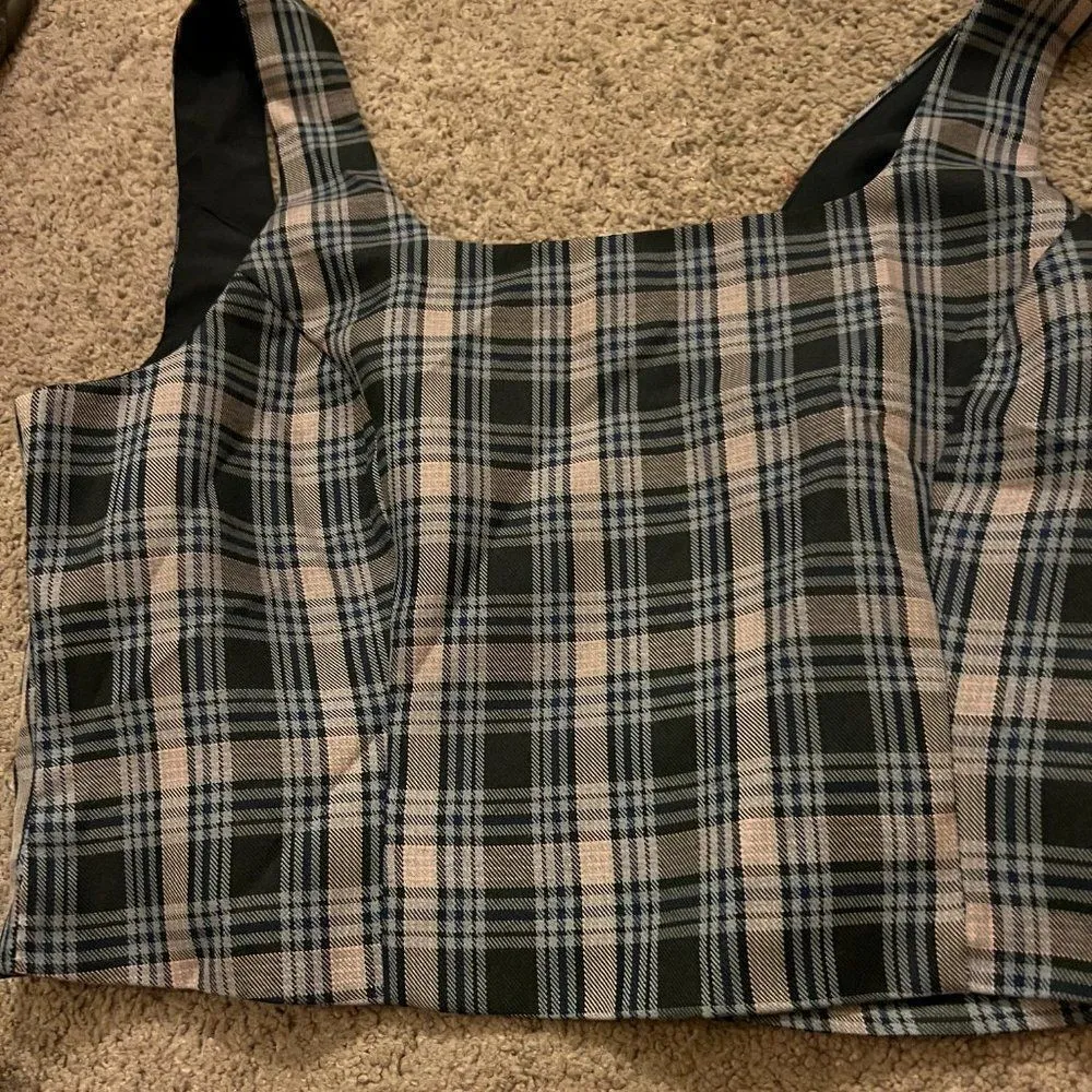 NWT Ultra Pink large top - Image 5