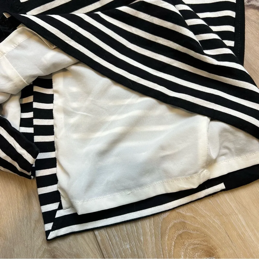 White House Black Market Striped Pencil Skirt. Size 10. EUC - Image 7