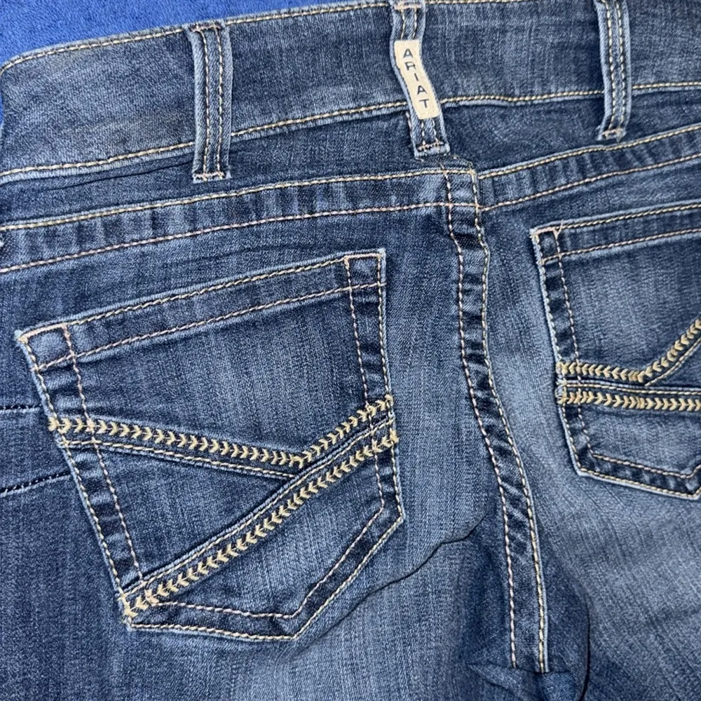 Ariat Arita jeans mid rise boot 28x32 - Image 2