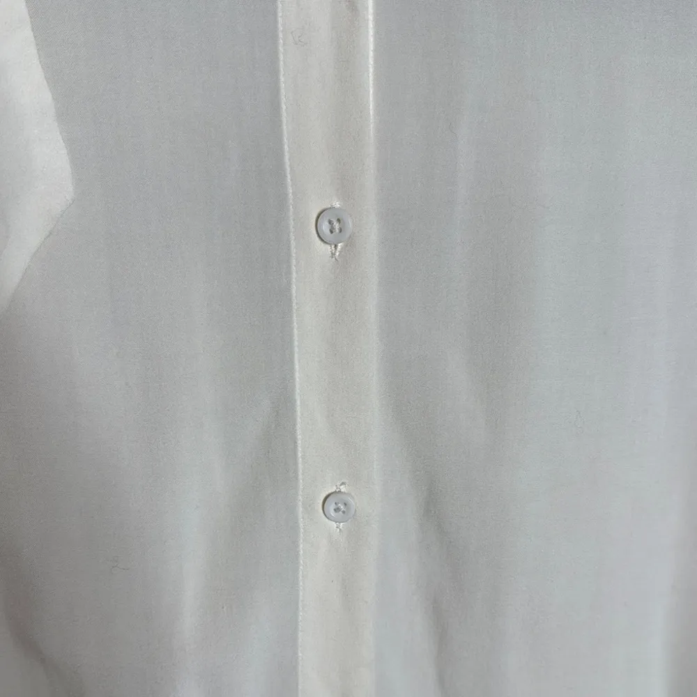 Levi’s Button-Up Blouse with Bow Tie Cream Size Medium - Image 3