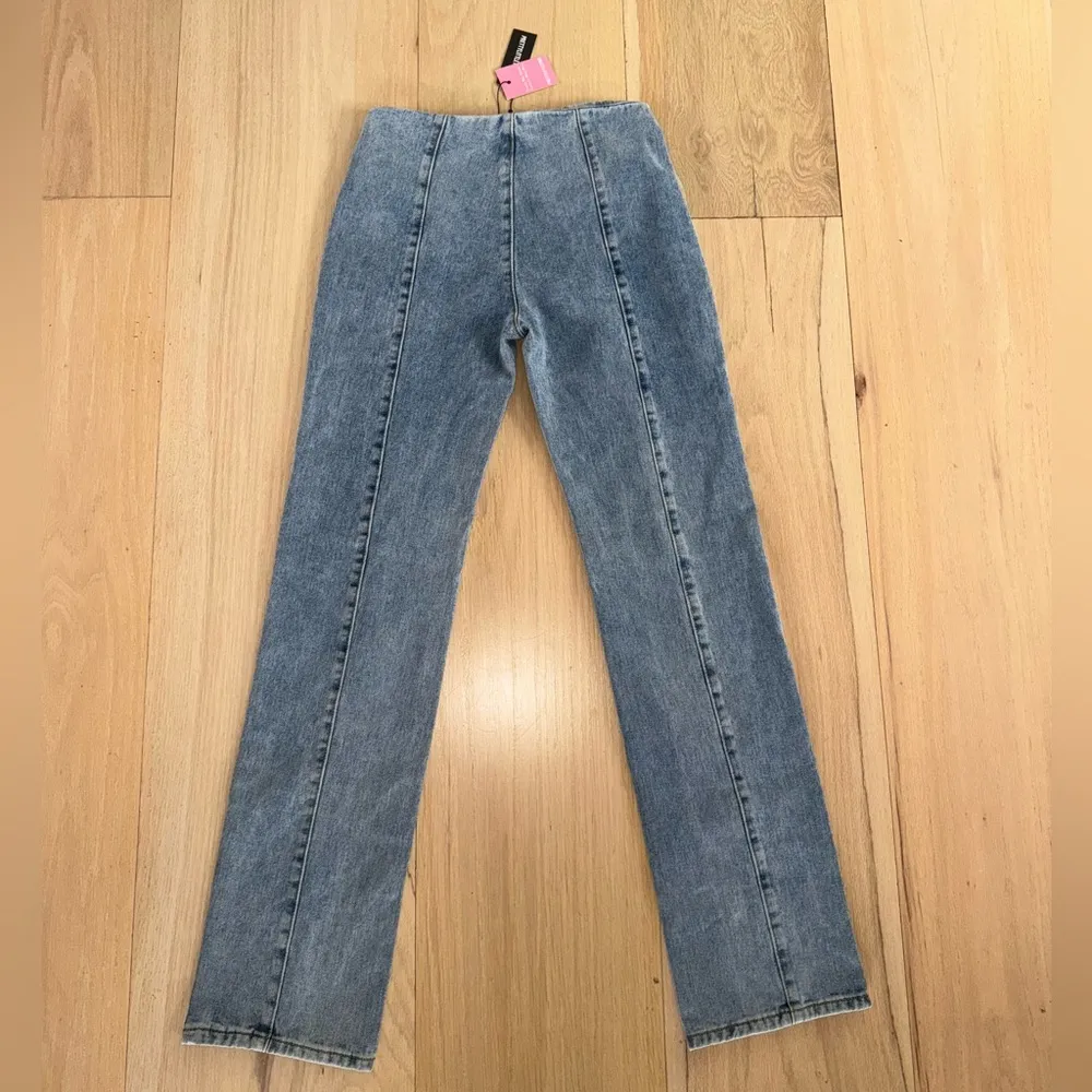 PrettyLittleThing Tall Light Blur Wash Straight Leg Size 4 NWT - Image 5