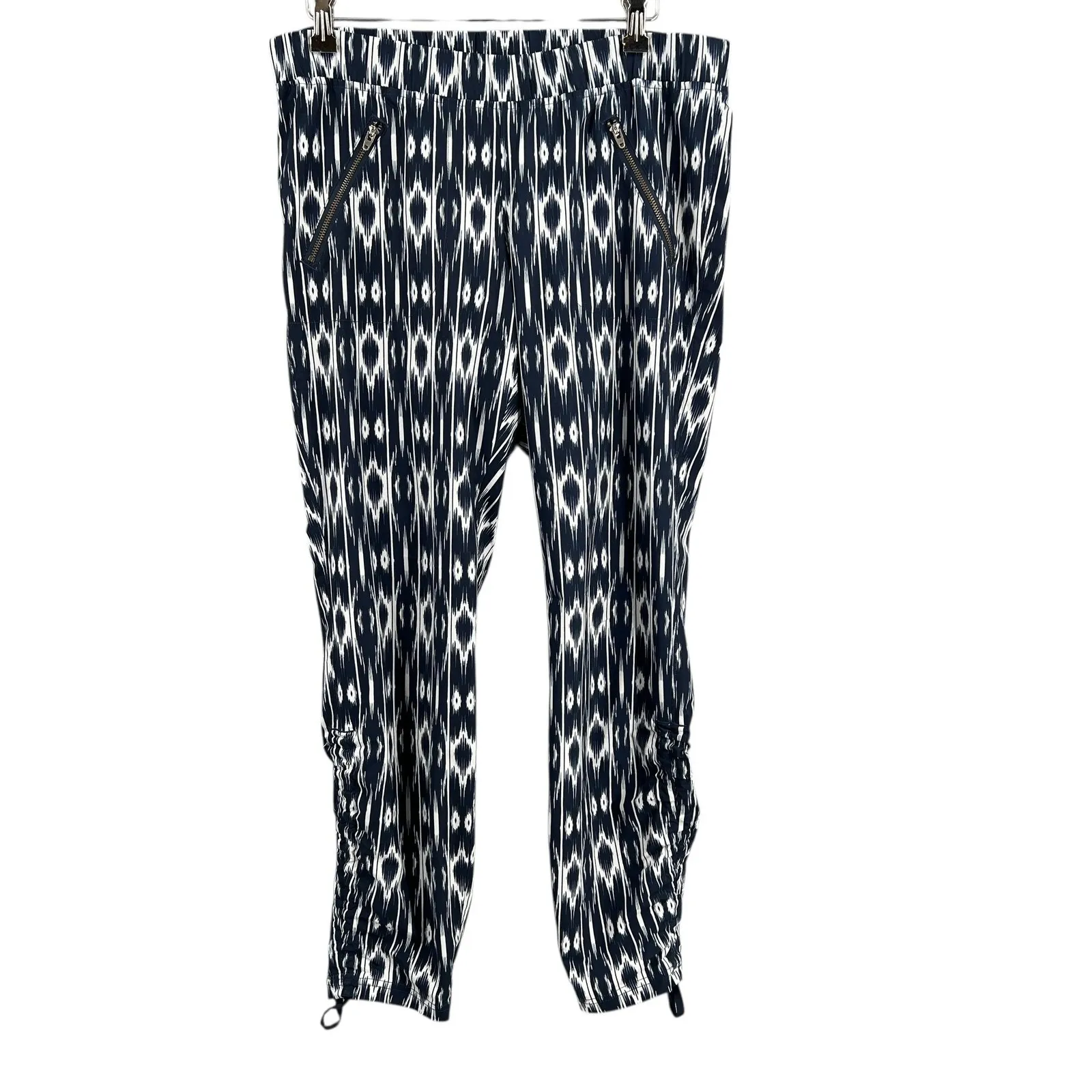 Athleta Printed Pull-On Pants Navy Ikat Ruched Hem Size 4 Stretch Activewear - Image 3