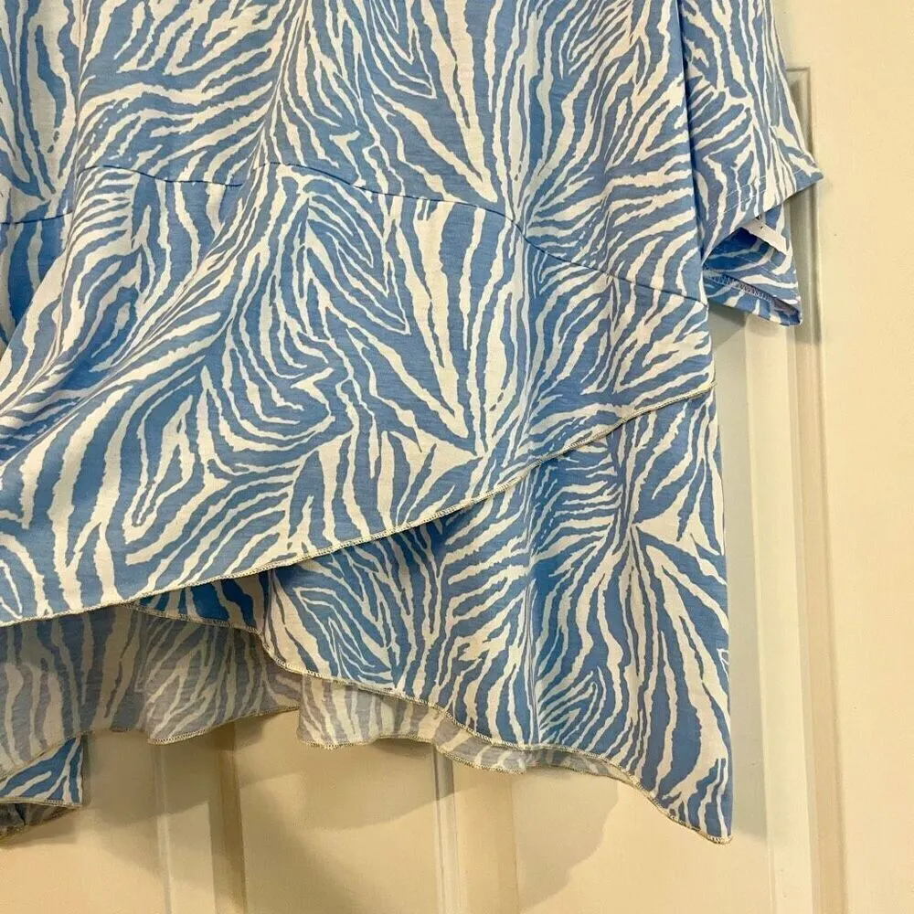 NWT Yak & Yeti Blue Zig Zag Zebra Striped Short Sleeve Blouse L/XL Size L - Image 2