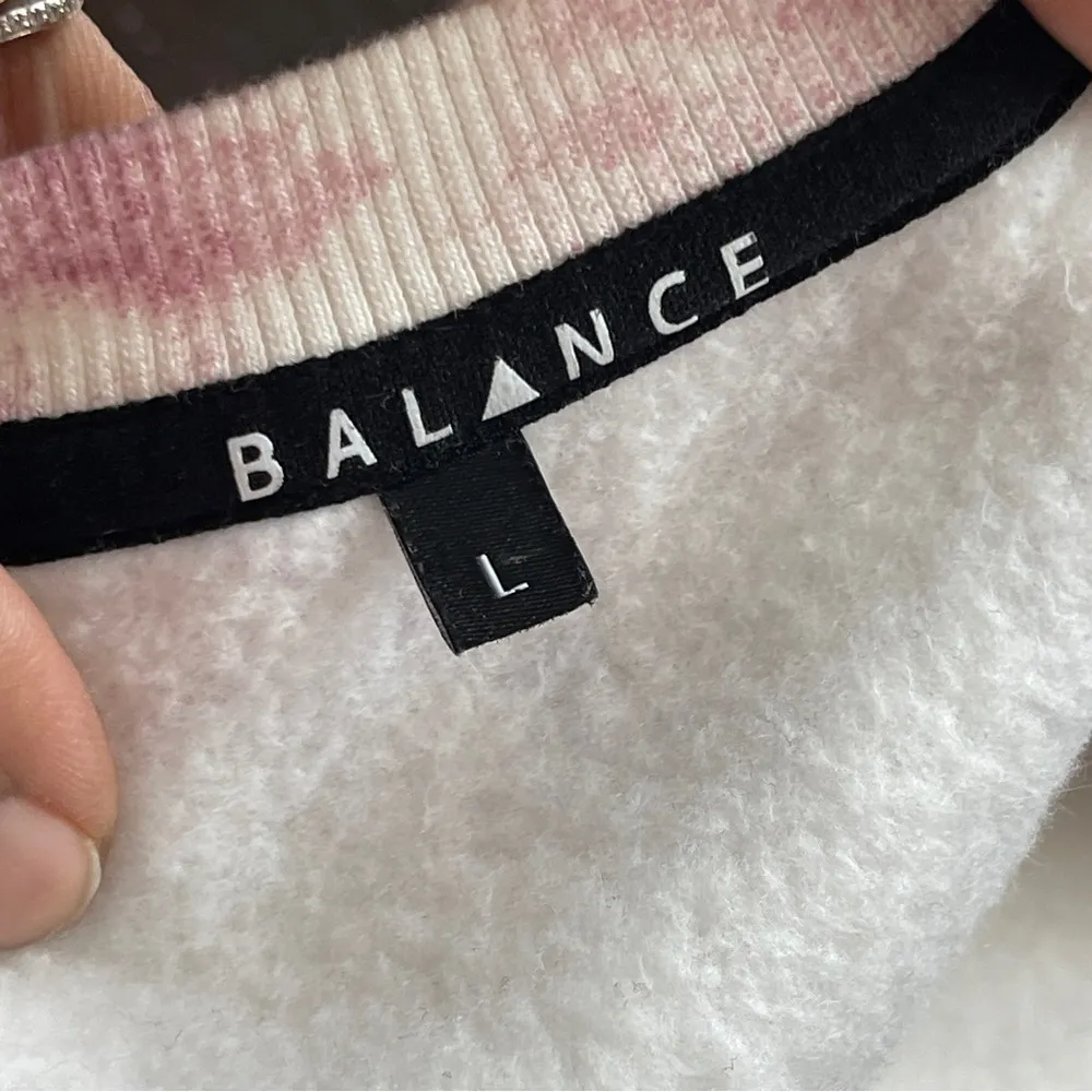 BALANCE | Pink Tie Dye Embossed Cropped Sweatshirt Sz L - Image 6