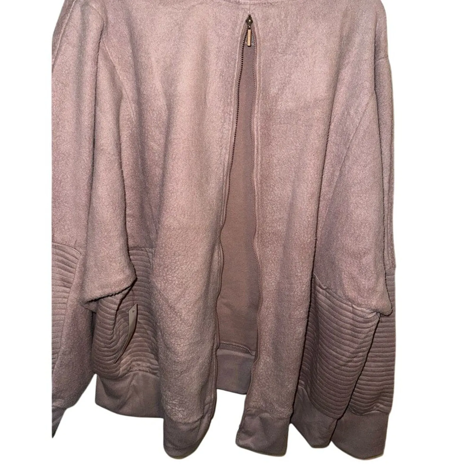 TAHARI SPORT Pink Top with Back Zipper and Thumbholes New with Tag MSRP $80 - Image 6