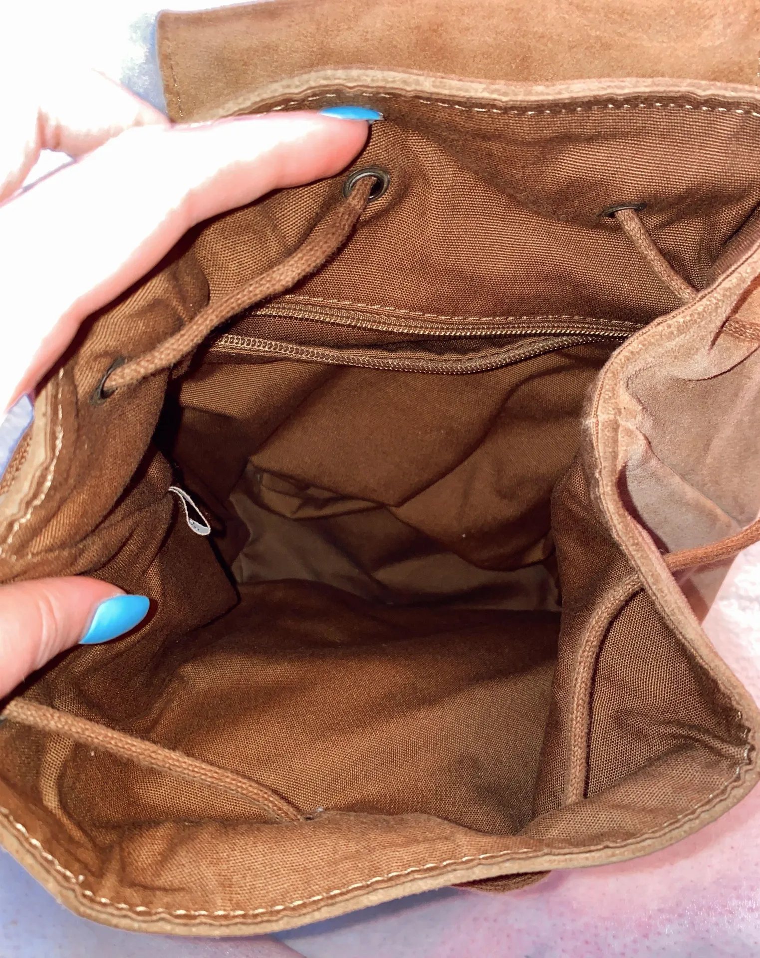 UGG mini  backpack - Image 4