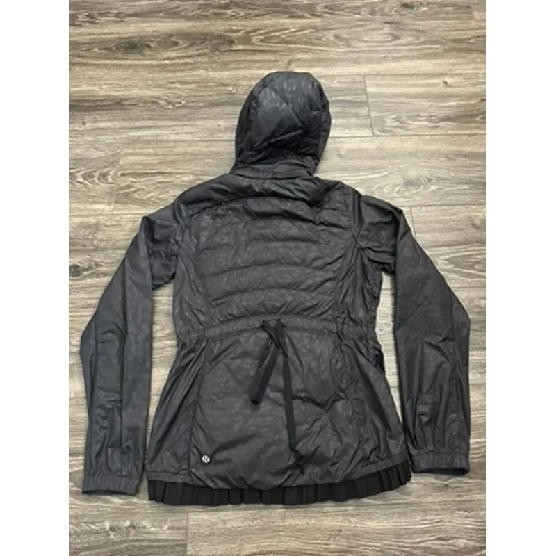 Lululemon Spring Fling Puffy Windbreaker Animal Print Down Jacket 8 - Image 5