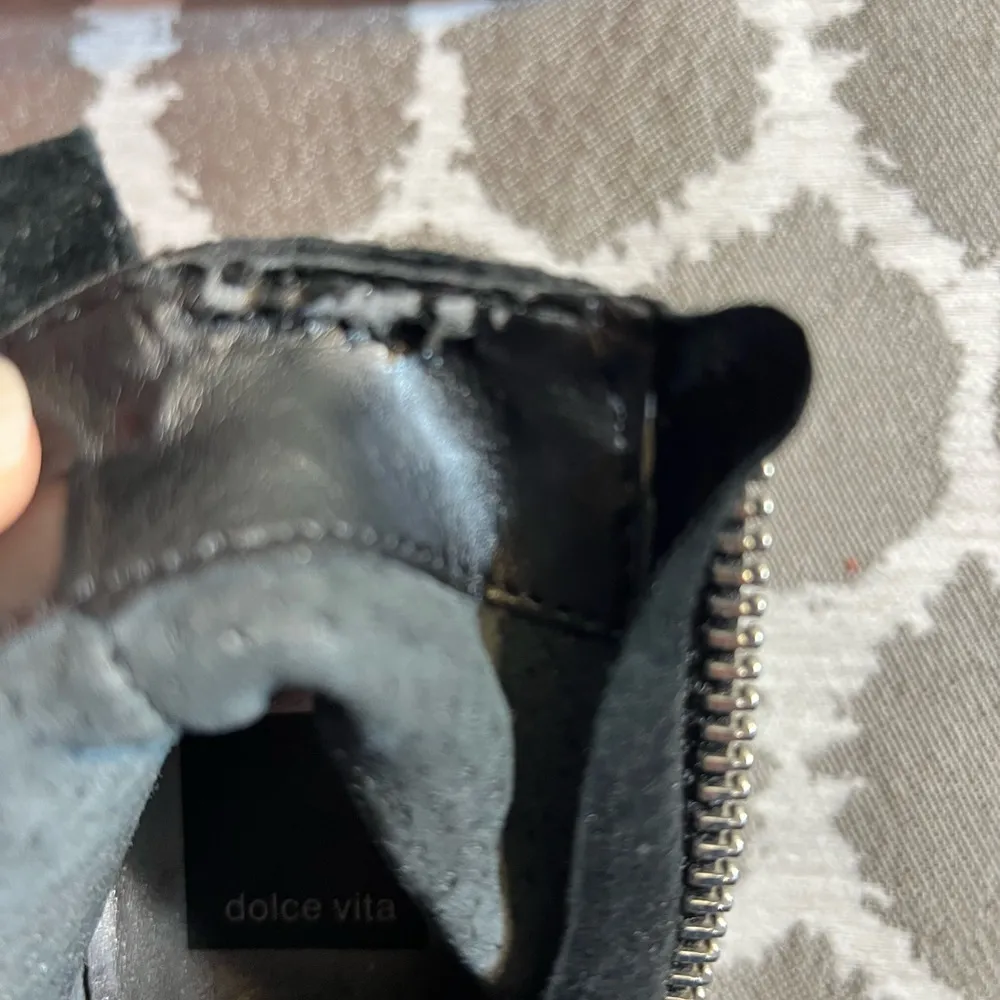 Dolce Vita Black Ankle Boots with Sleek Design Size 6.5 - Image 6