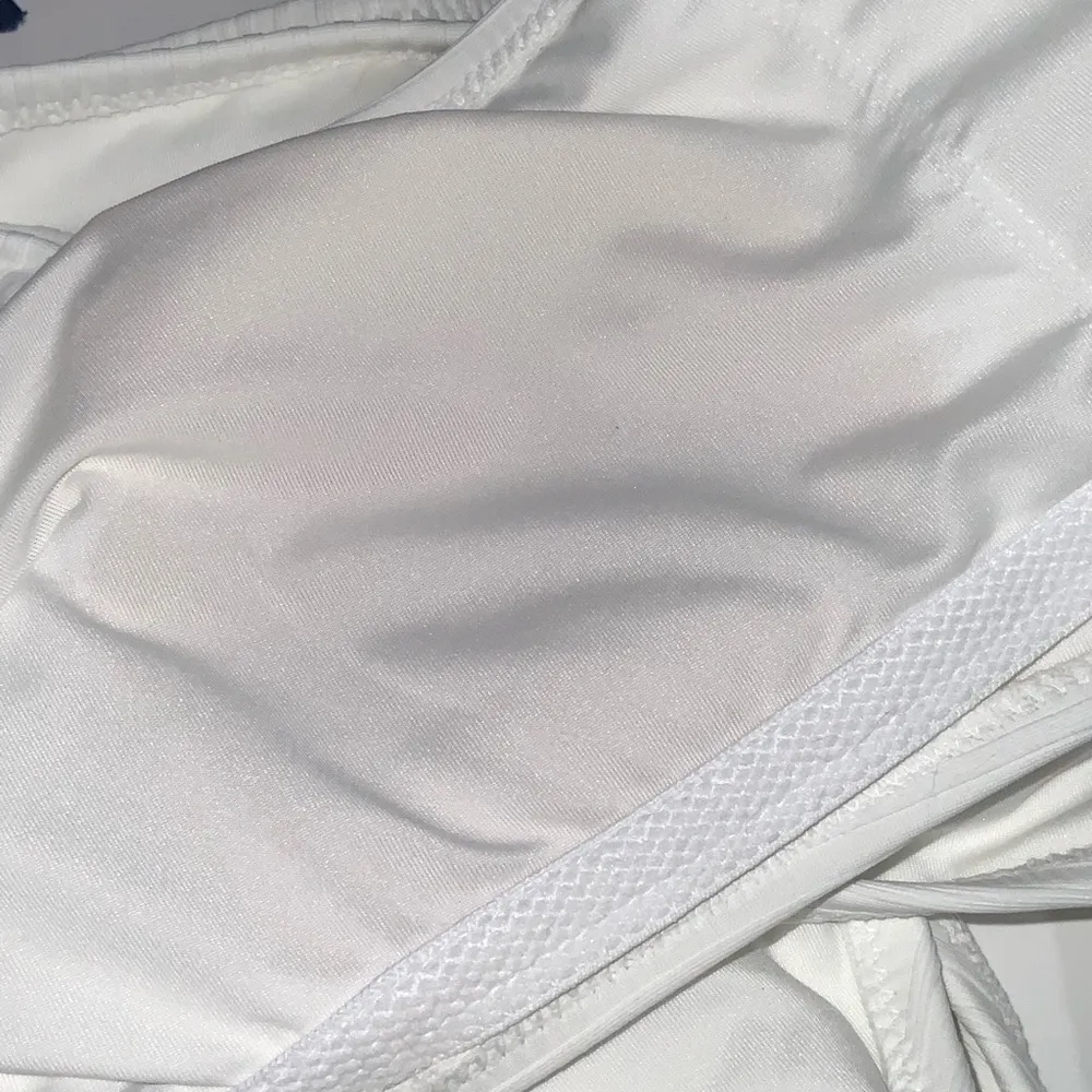 White Women’s Ribbed One Shoulder Cut Out One Piece Swimsuit ~ Shade & Shore ~ S - Image 8