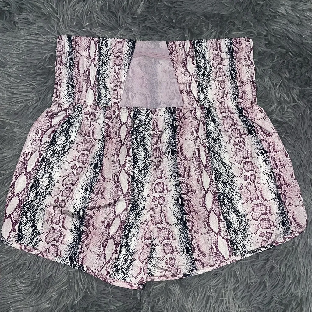 Pink Snake Print Athletic Shorts Purple - Image 2