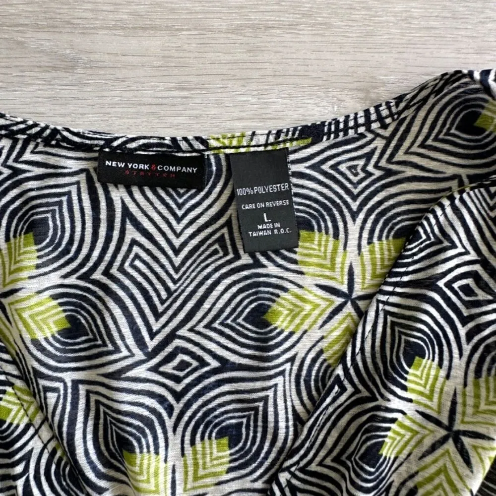 New York & Company Sleevelss Empire Tunic Blouse Navy/Green Print L EUC​ Blue Size L - Image 4