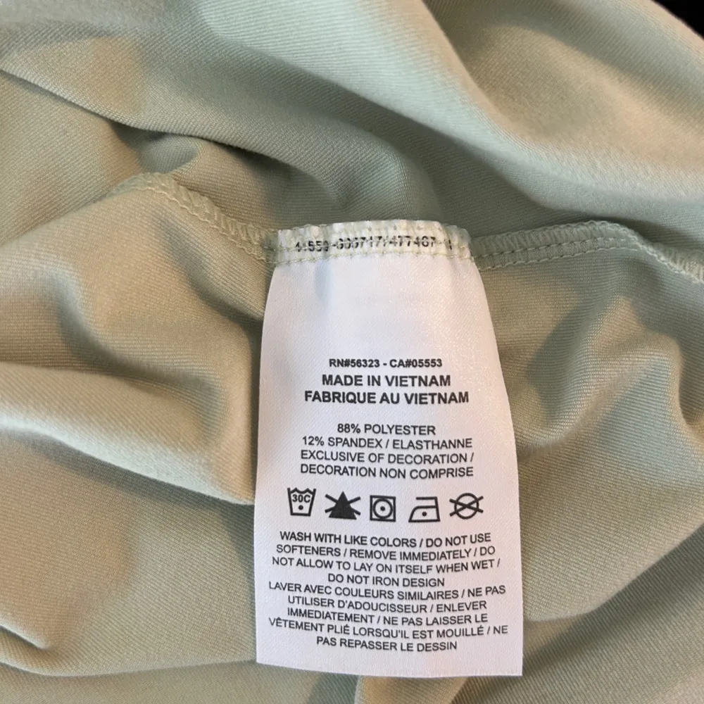 Nike Women's dri-fit one‎ luxe training Green Tank Top slim fit size small - Image 5