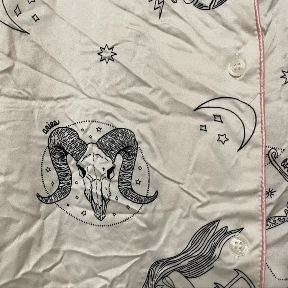 Chelsea Peers White Astrology Print Button Sleep Shirt Womens S Satin Buttons - Image 5