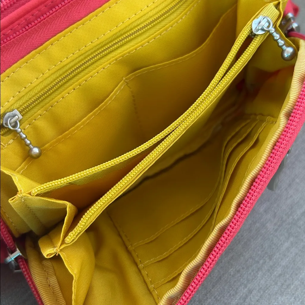 Baggallini coral color utility nylon crossbody bag wallet organizing tourist - Image 4