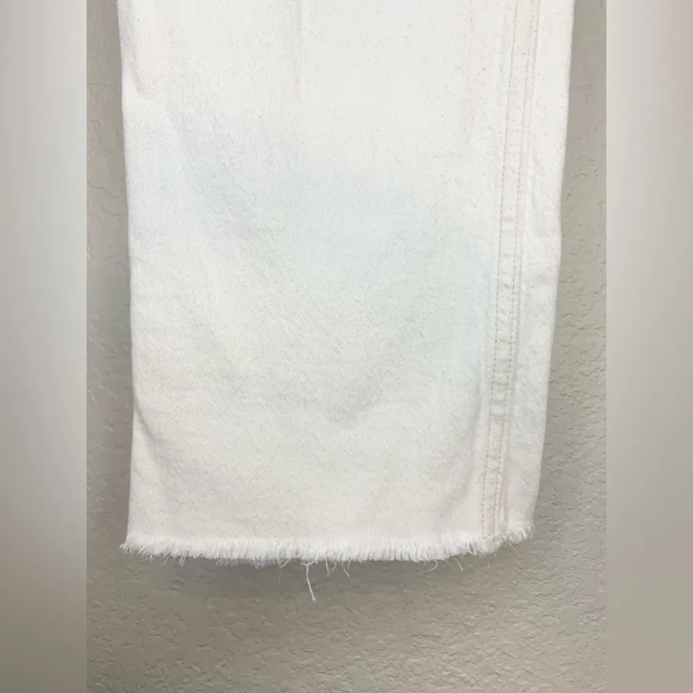 Abercrombie and Fitch Ultra High Rise Straight White Denim Button Up Size 28/6R - Image 6