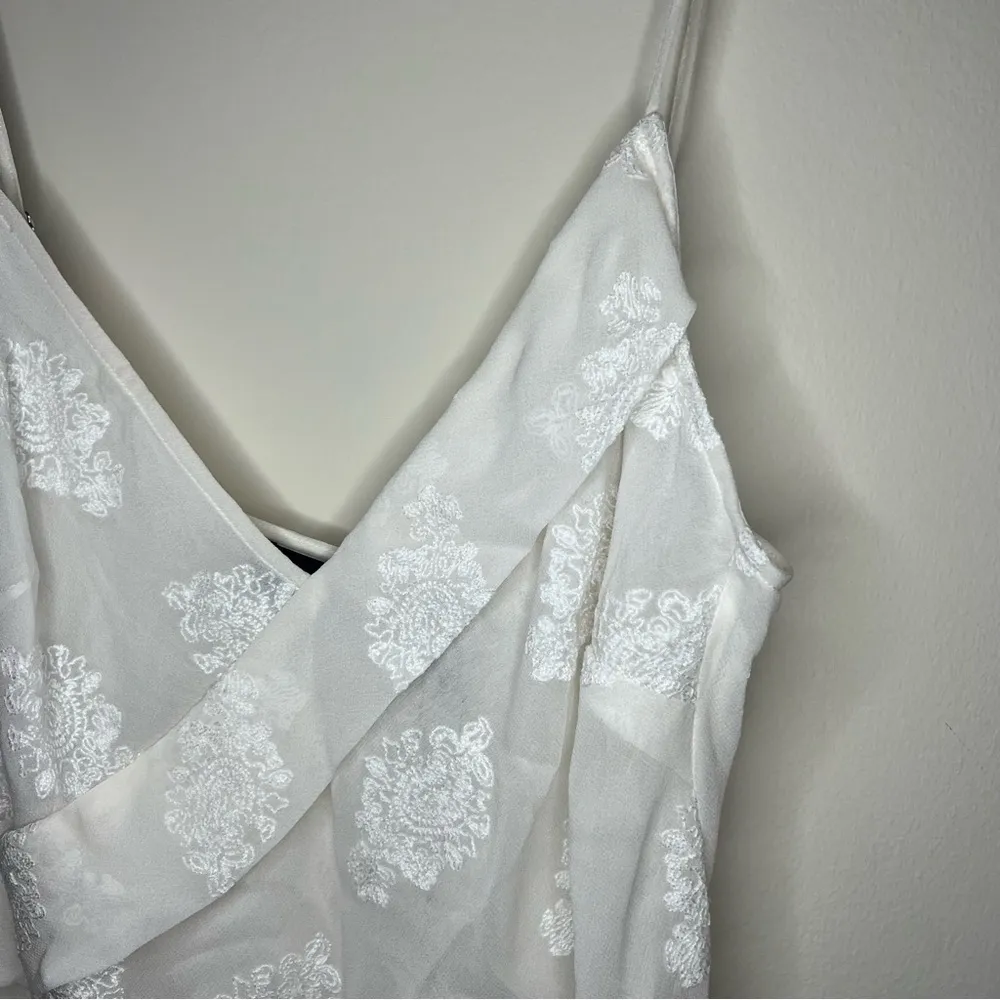 NWT Theory Silk Lace White Ivory Crossover Tank - Image 3