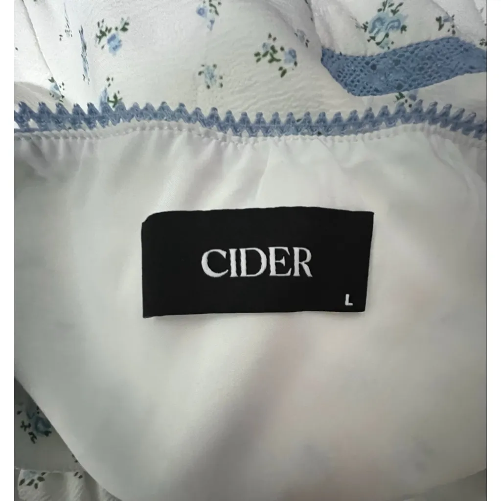 Cider Cottagecore Floral Pattern Button Up Short Sleeve V-Neck Dress - Image 5