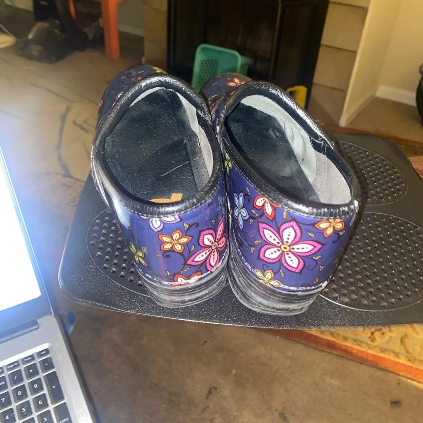 Dankso XP flowers clogs size 39 - Image 3