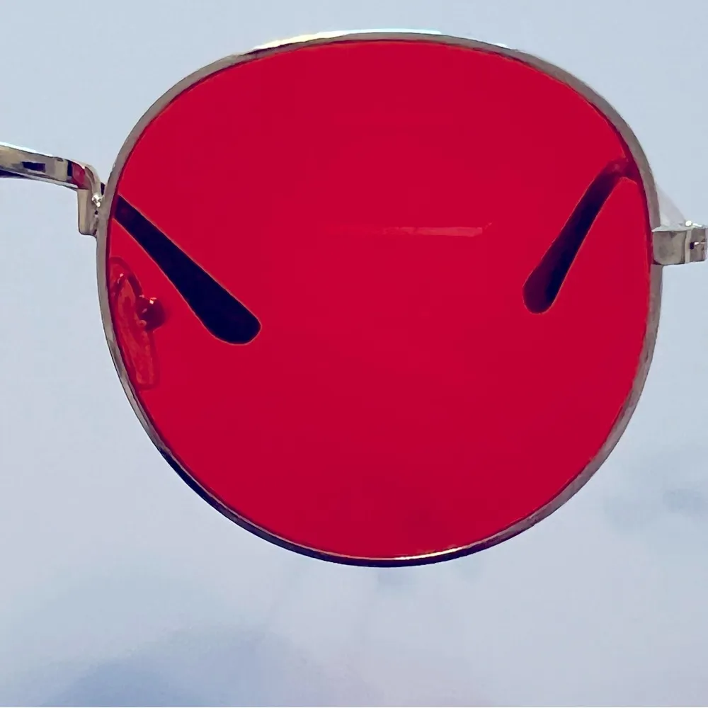 Orange Lens Sunglasses, fashion sunnies, gold tone metallic frame, EUC - Image 12