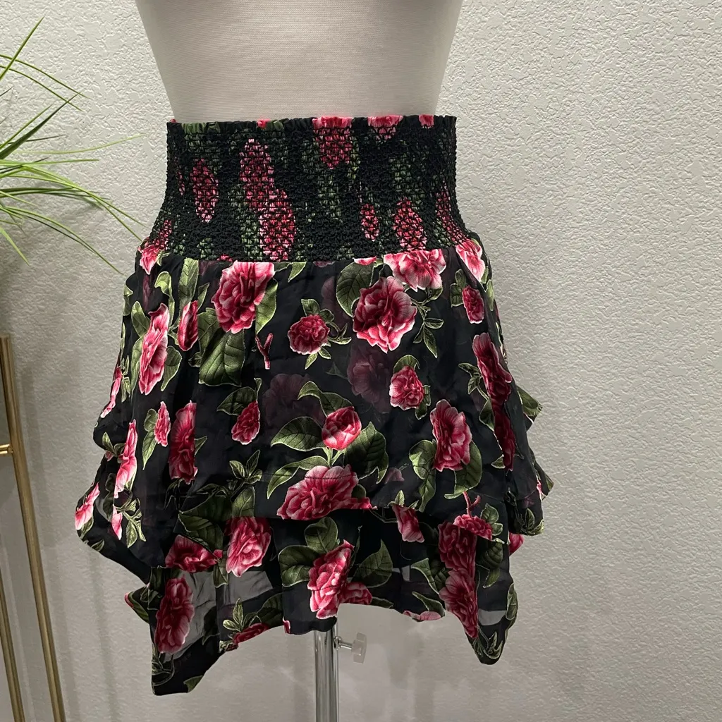 NWT ALICE + OLIVIA
Zarya Asymmetrical‎ Smocked Mini
Skirt Cheri Floral Sz 2 $395 - Image 5