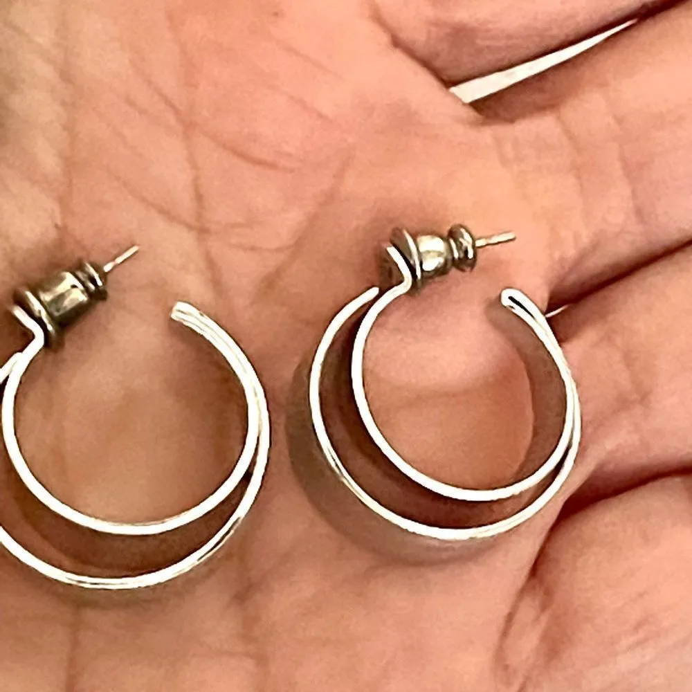 Silver tone double hoop post earrings - Image 7