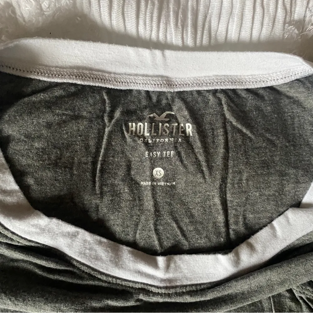 Hollister California cropped short sleeve - Image 2