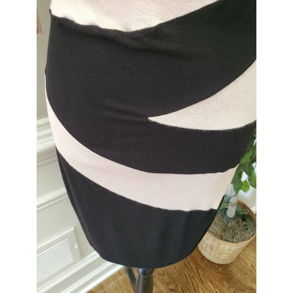 Rhapsody Women Beige& Black Rayon Cowl Neck Long Sleeve Knee Length Dress Size M - Image 4