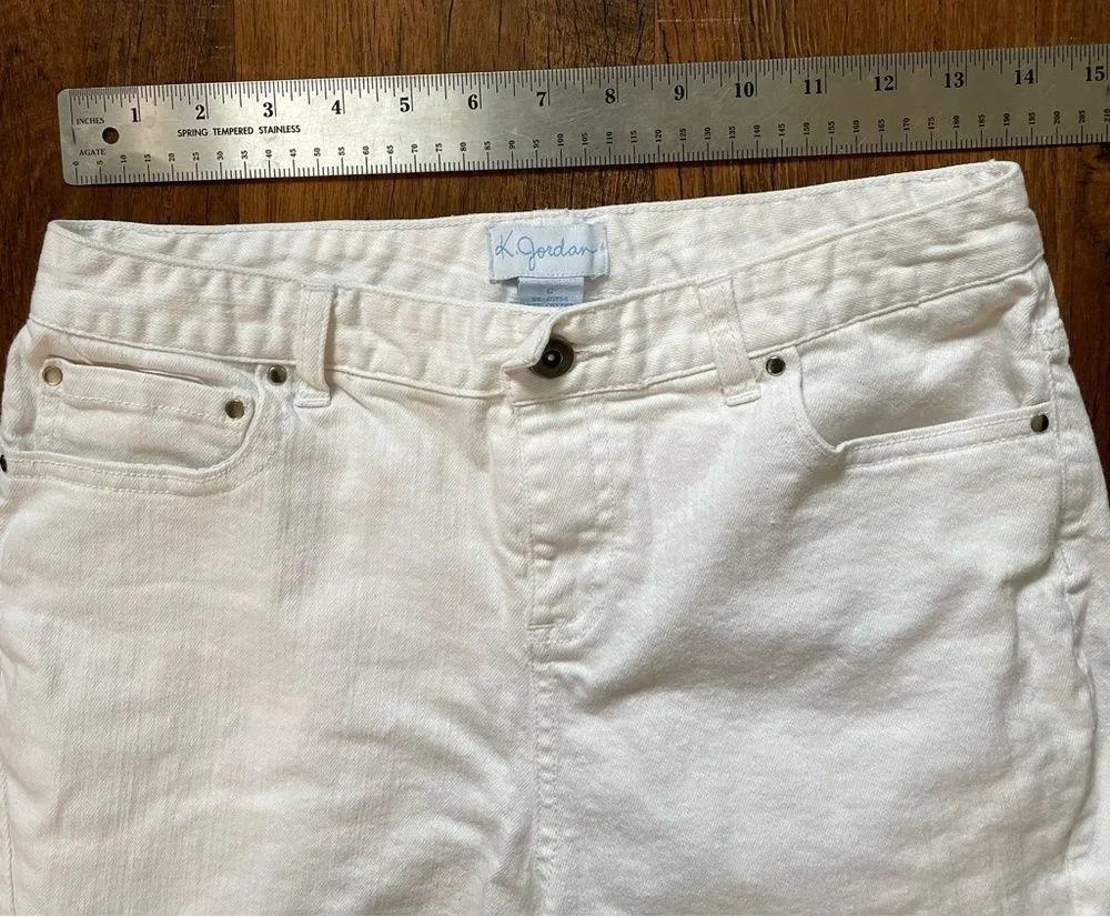 K JORDAN white denim shorts, size 6 - Image 8