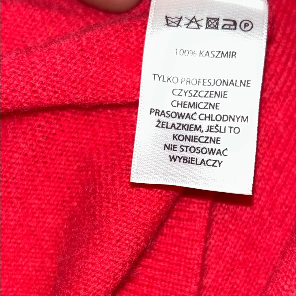 Max Studio Women's Hoodie - Image 9