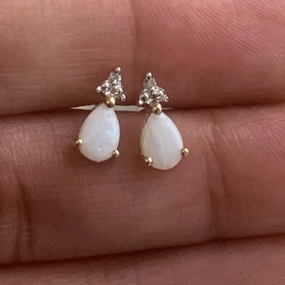 10k Gold White Opal Stud Earrings - Image 2