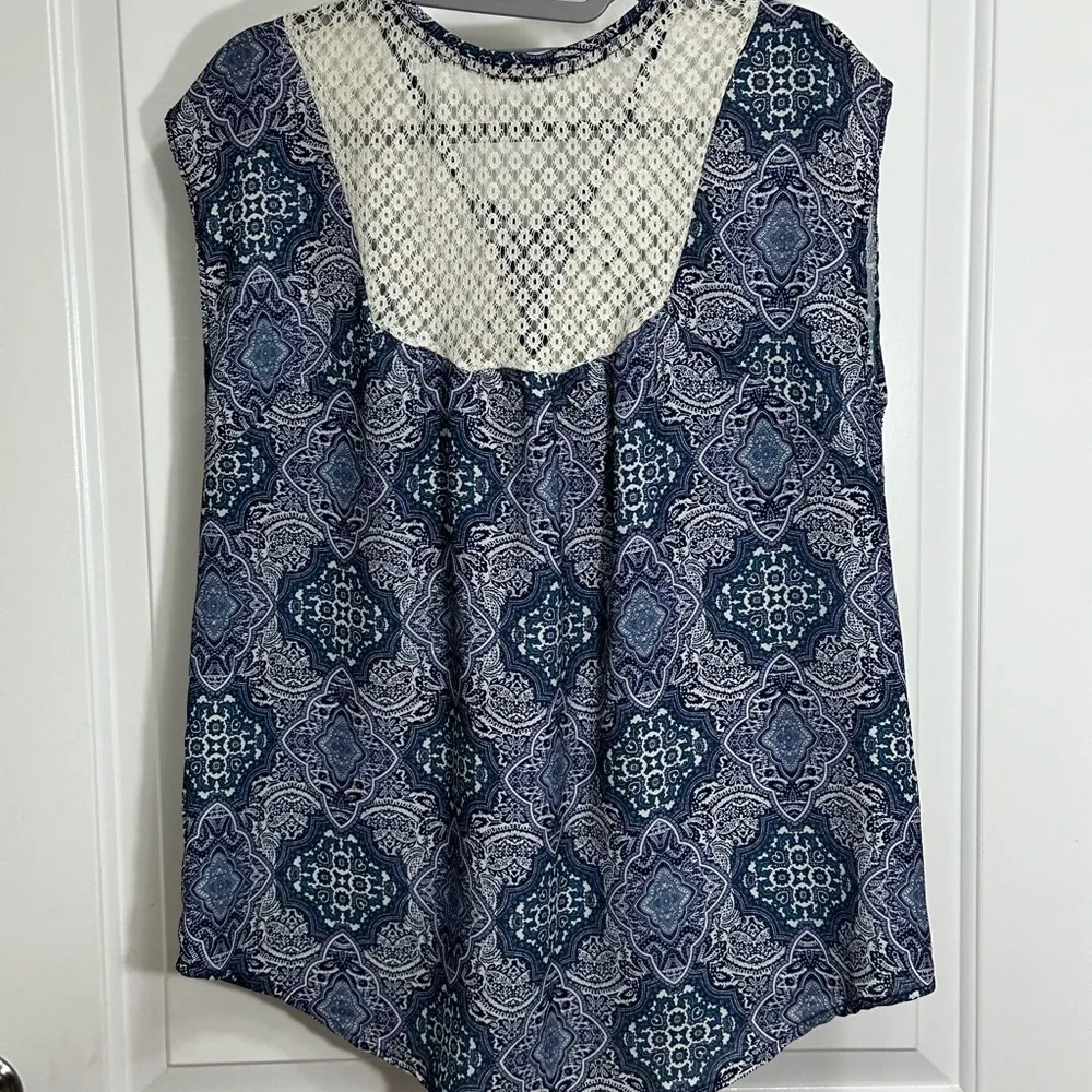 Rewind Polyester Blue Print and Lace Yoke Size Large - Image 2