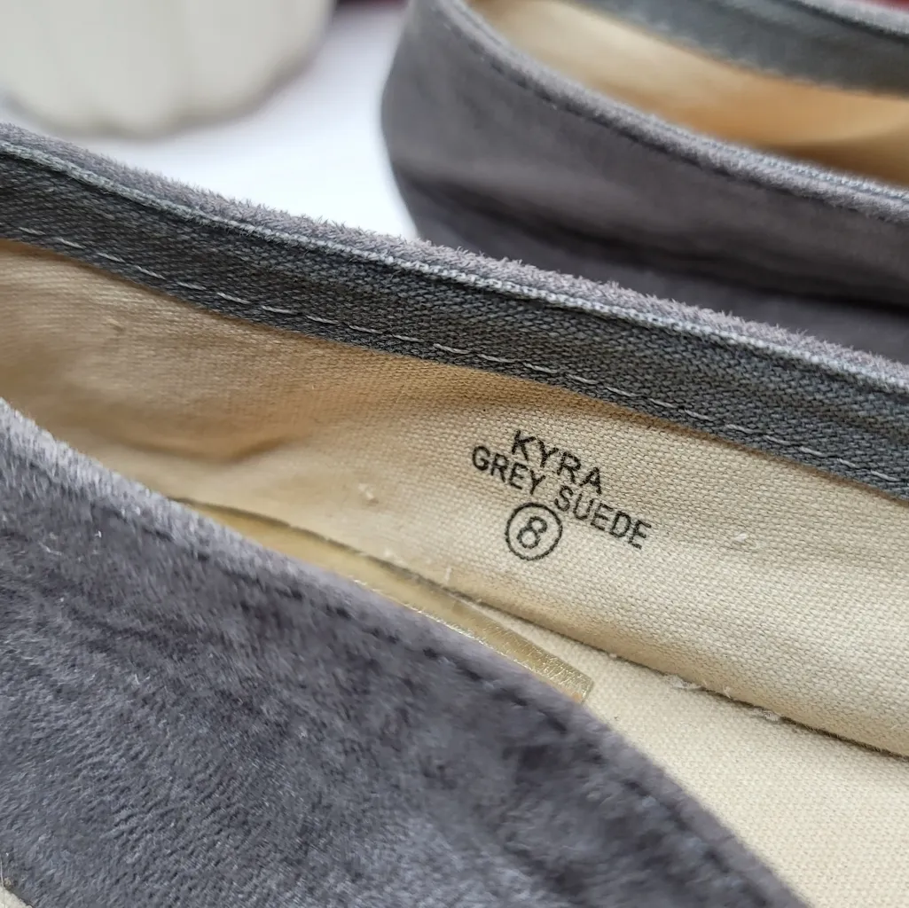 Bella Marie  Kyra Grey Suede Espadrilles Size 8 - Image 4