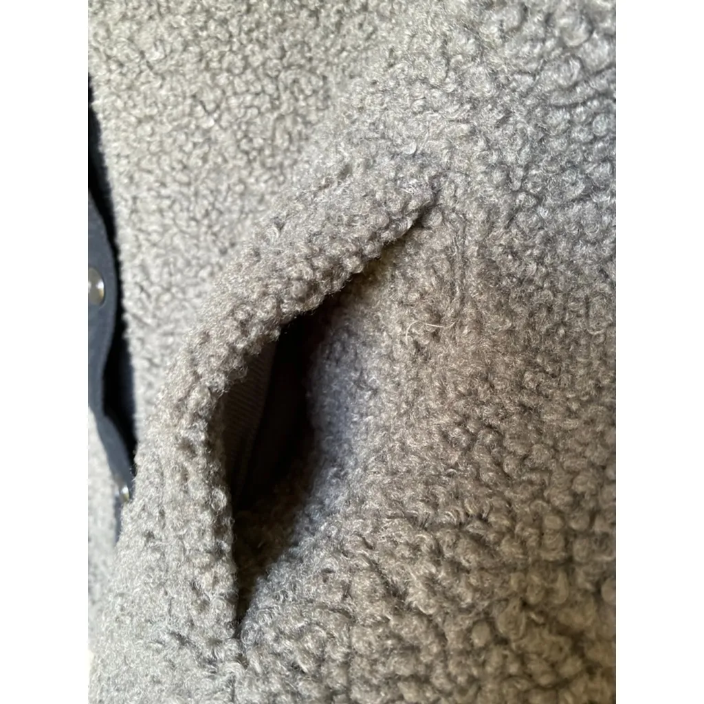 Natural Reflections Sherpa Fleece Vest Gray Snap Button S Preppy Classic Camping - Image 4