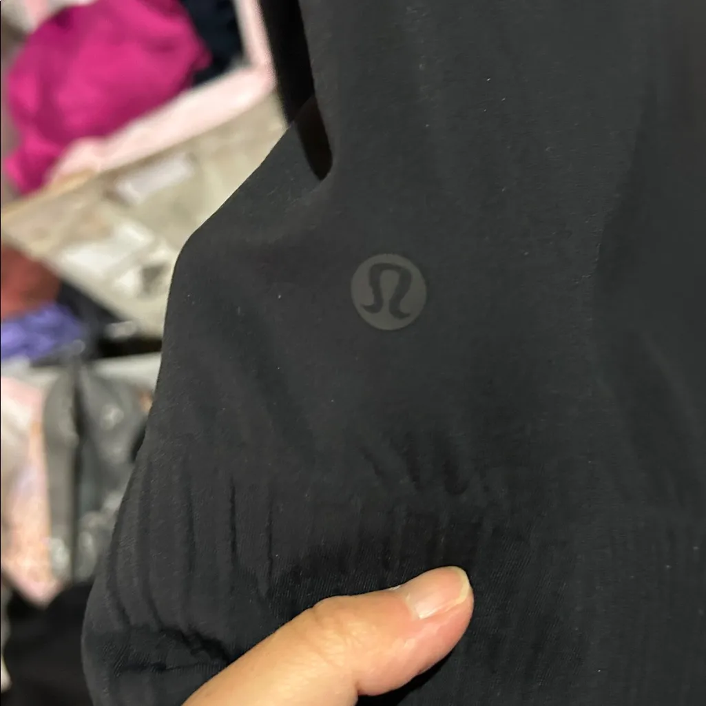 70. Lululemon Down & Around Crew - Image 6