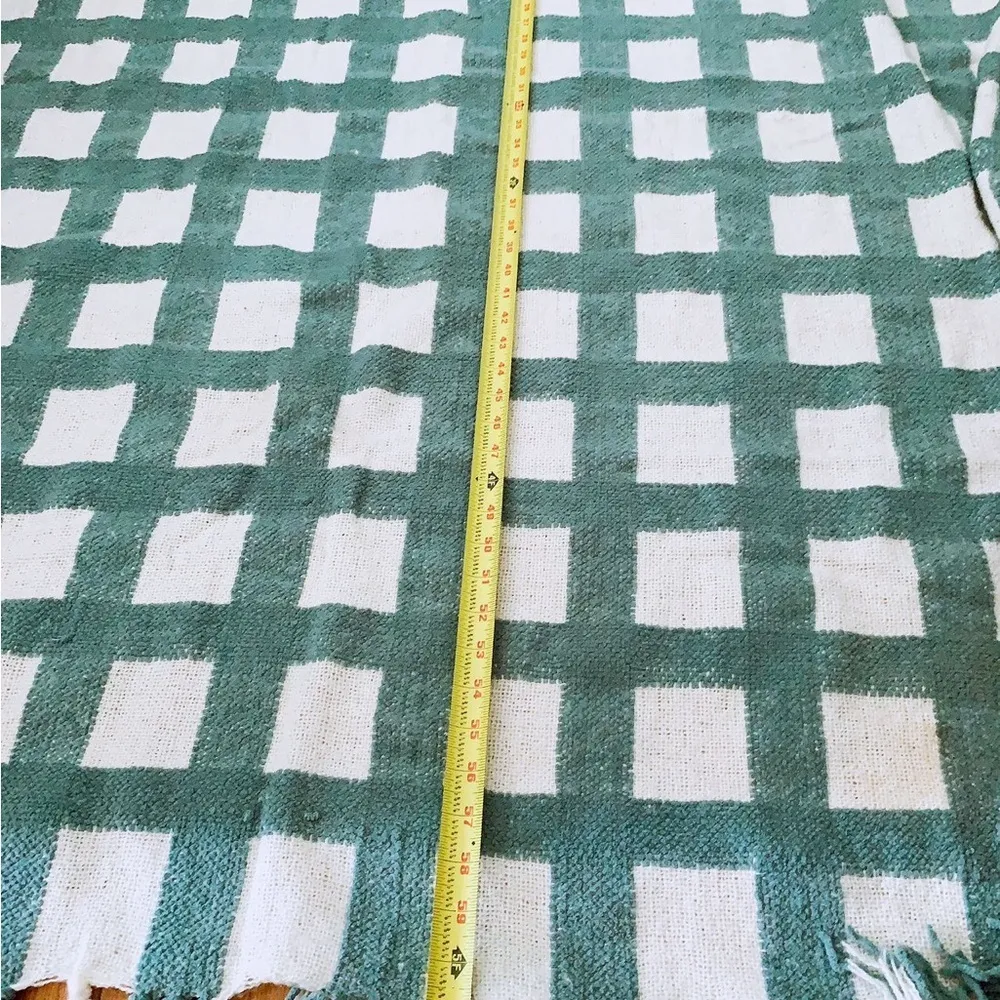 Isaac Mizrahi Live! Reversible Ruana green plaid boho blanket scarf - Image 2