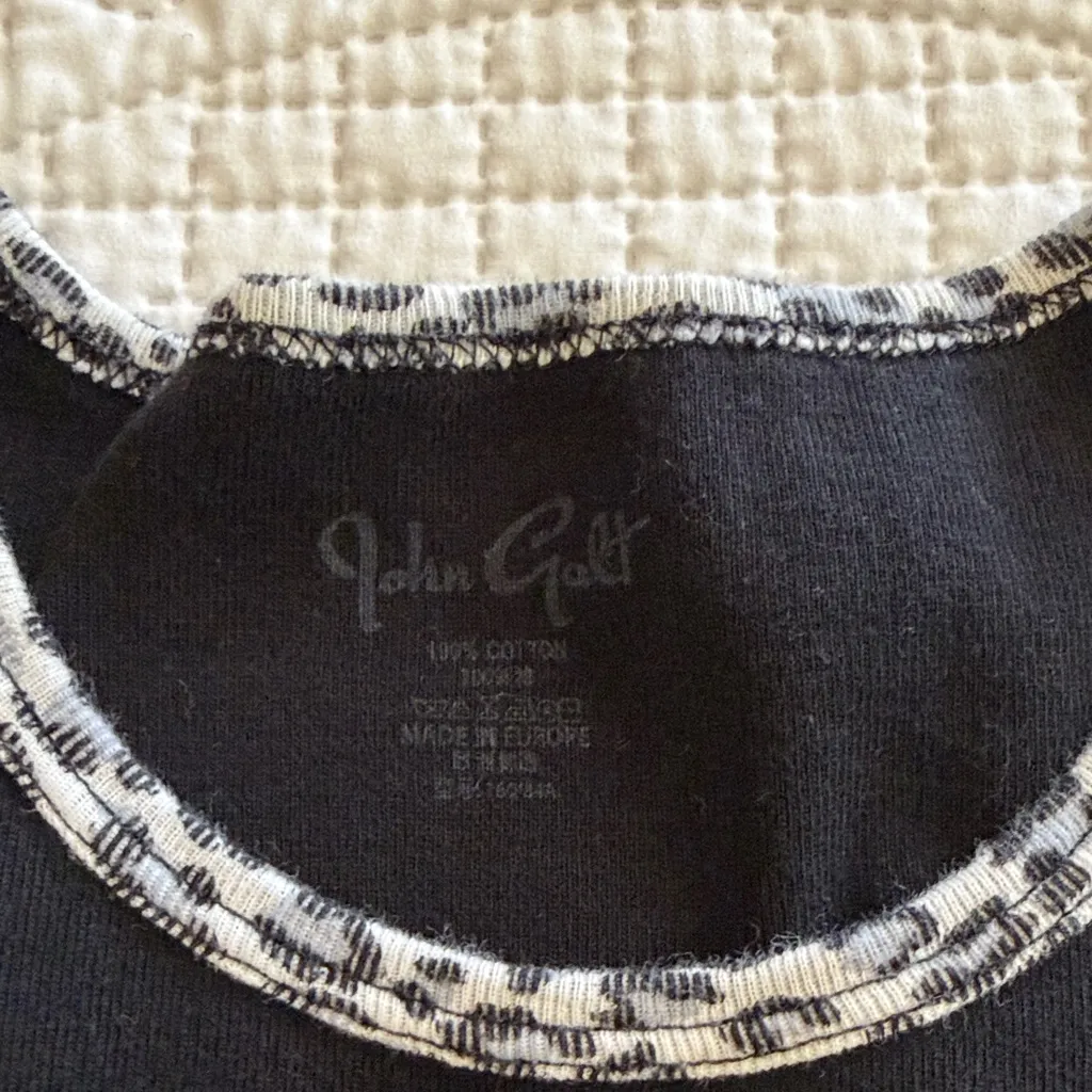 Brandy Melville Black 'New York' Cheetah Print Shirt - Image 2