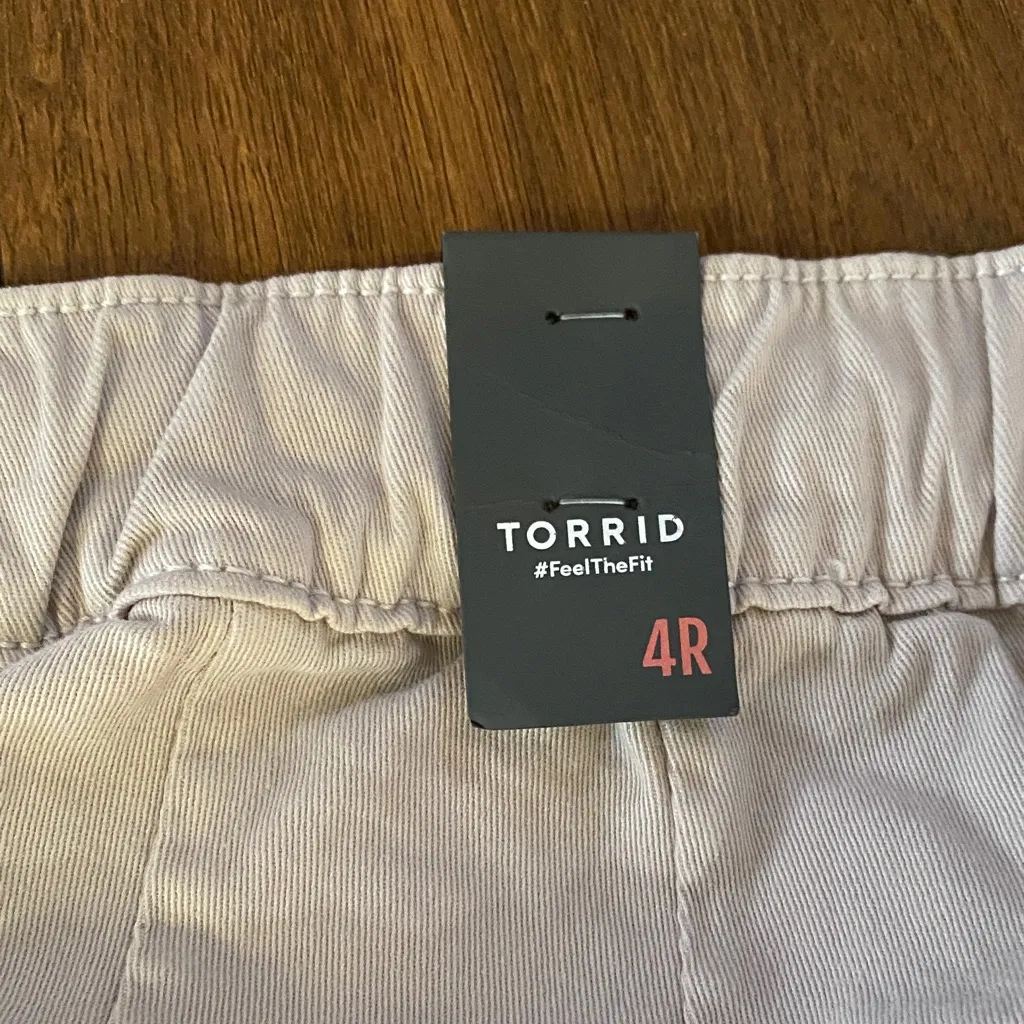 Torrid  Pull-On BF Straight Cargo Pants Stone Stretch Twill Size 4 Regular NWT - Image 7