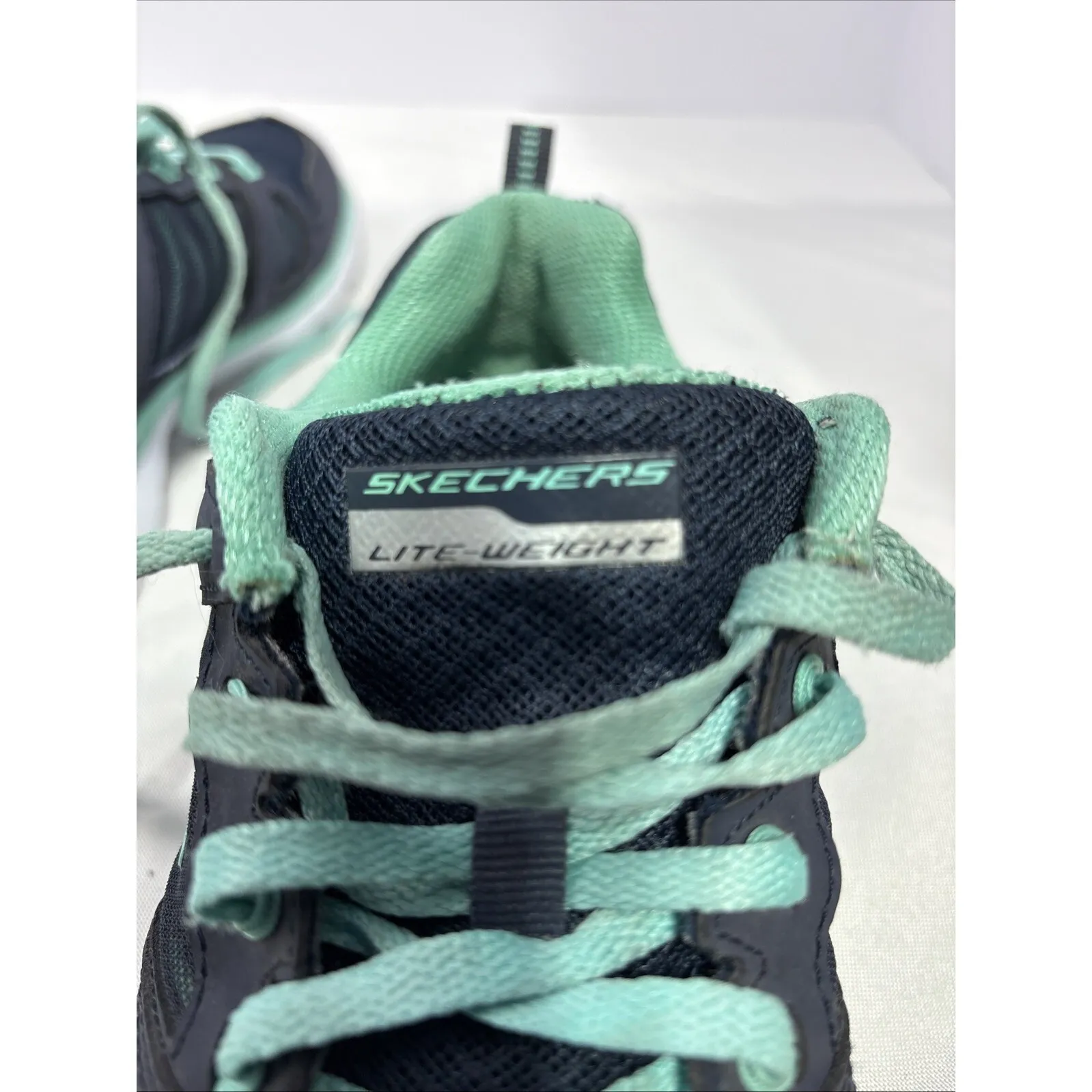 Skechers Women's Lite Weight Memory Foam Sneakers Size‎ 10 Shoes Navy Teal - Image 12