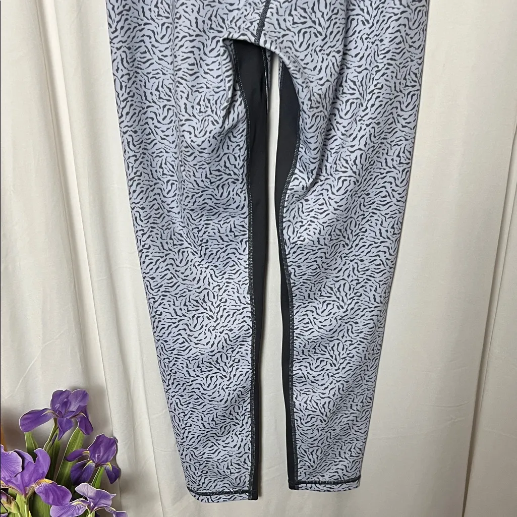 Anthropologie x ALLFENIX Animal Patterned High-Waisted 7/8 Leggings Size Medium - Image 7