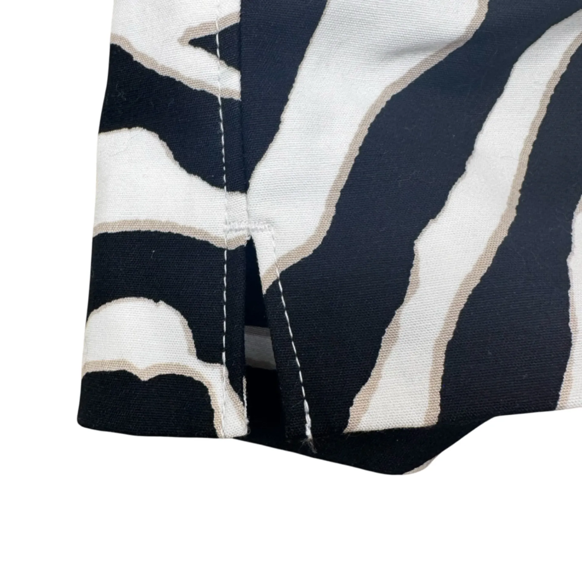 NWT WHBM The 5” Short Zebra Animal Print Size 2 Casual Resort Classic - Image 5