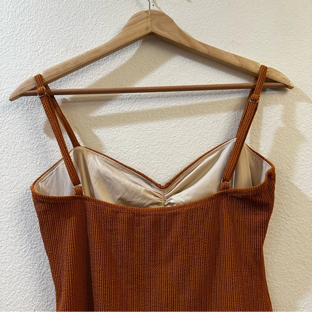 WANDERLUST Swim One Piece Tan Sienna Textured Swimsuit Size Large - Image 6