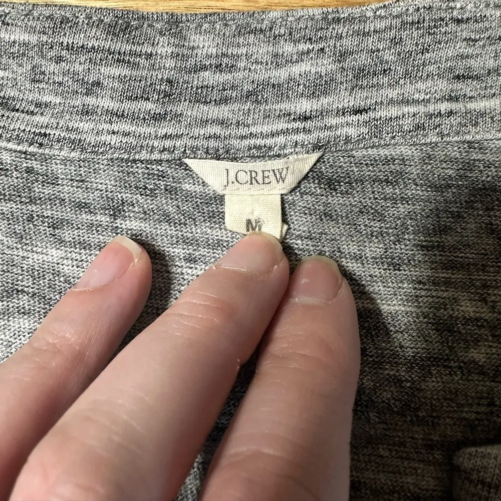 J.Crew Women Med Heather Gray 3/4 Sleeve Split V-Neck Tunic Length Slit Side Top - Image 3