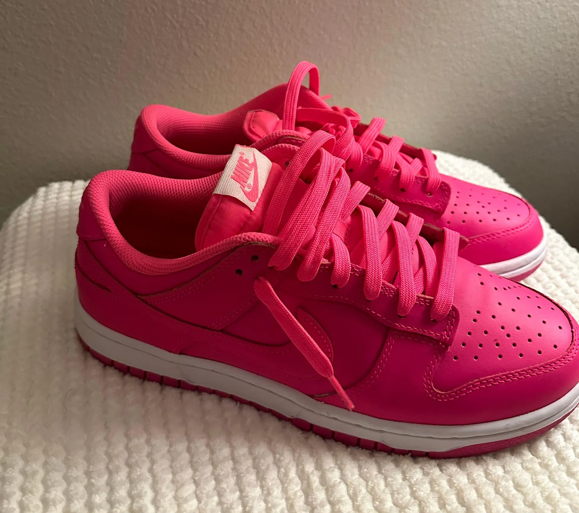 Dunk Low Hyper Pink - Image 2