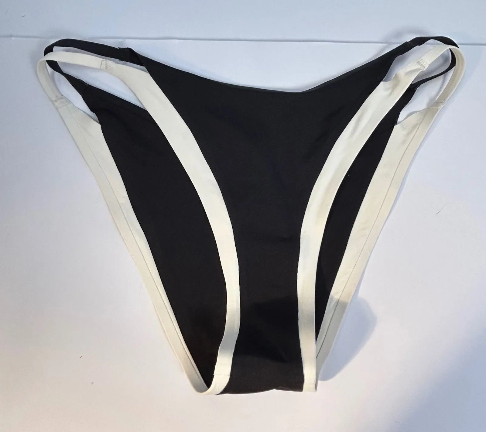 LSPACE by Monica Wise Black Cream Color Block High Cut Bikini Bottoms small Size undefined - Image 1