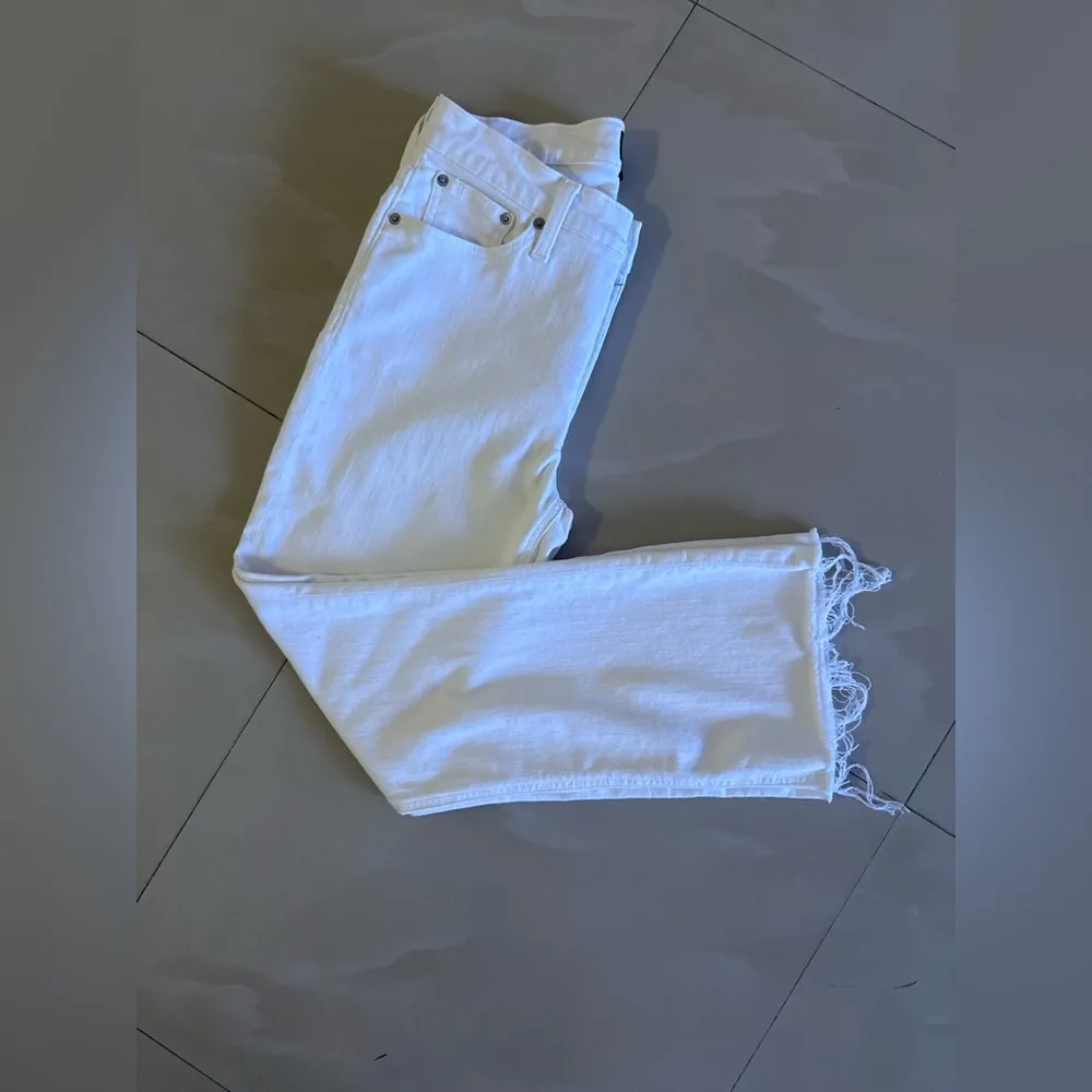 J. Crew Factory Flare Crop White Jean in Signature Stretch Sz 29  Summer - Image 12