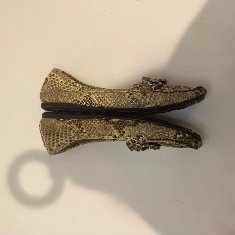 Stuart Weitzman Keepmoc Snakeskin Loafer Driver Flats Tan Neutral Size 7.5 - Image 9